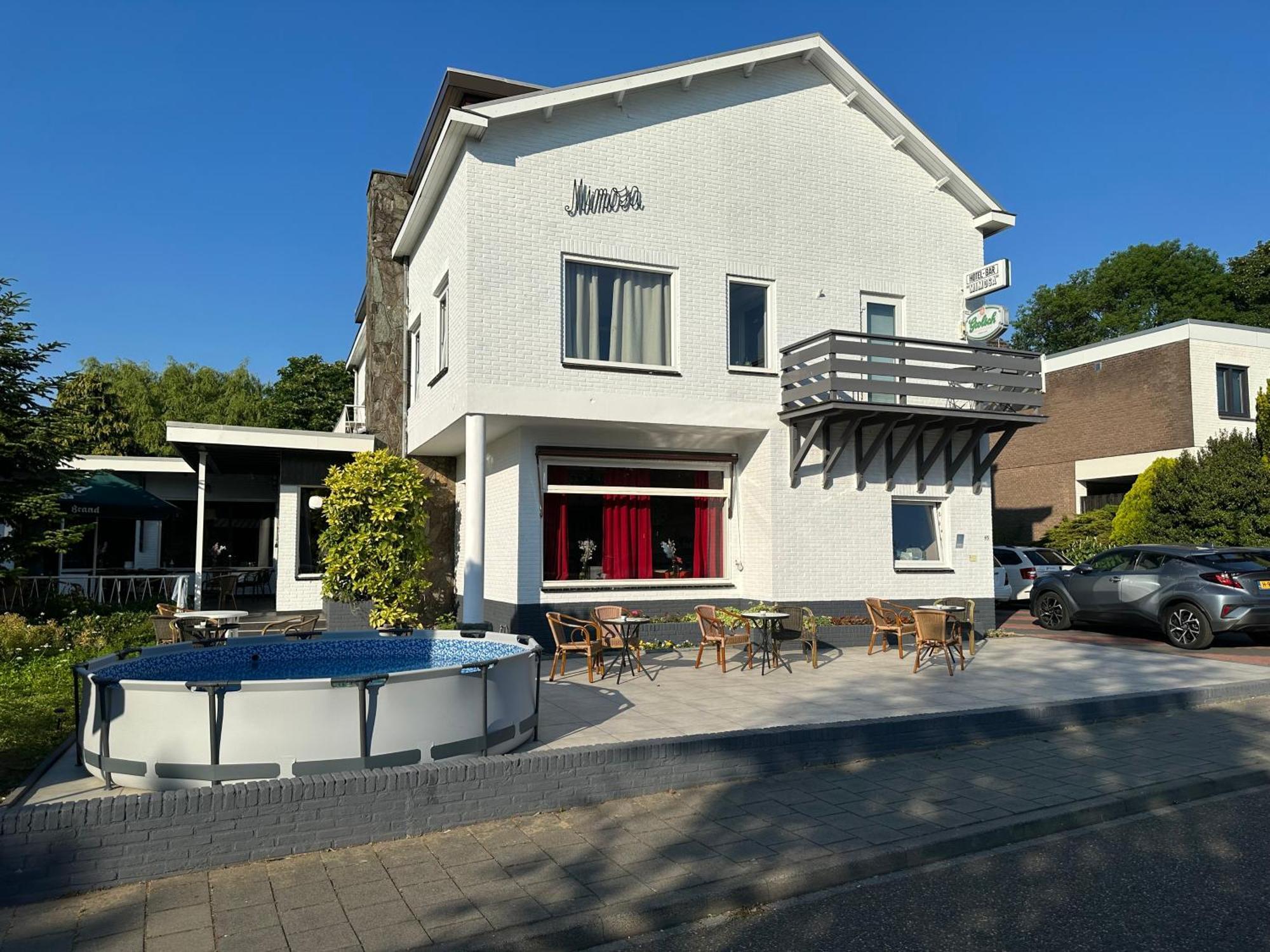 Mimosa Hotel Valkenburg aan de Geul Esterno foto